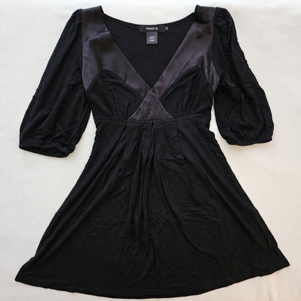 Black Tunic V-neck Empire Waist 3/4 Sleeve Vintage Arden B (late 90s) Size XS